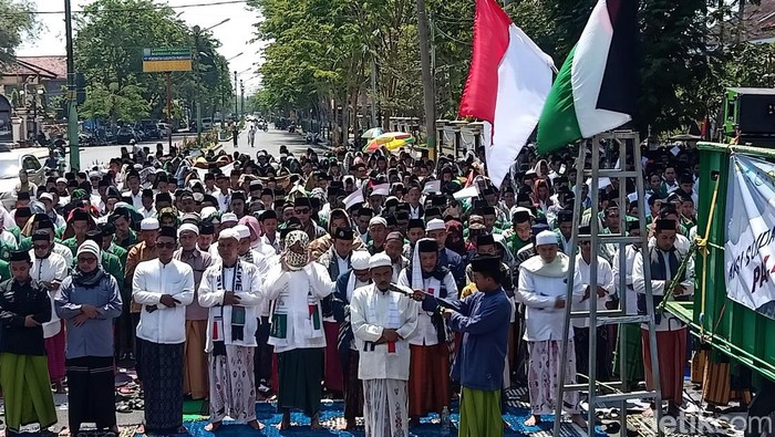 Aksi Bela Palestina di Pamekasan