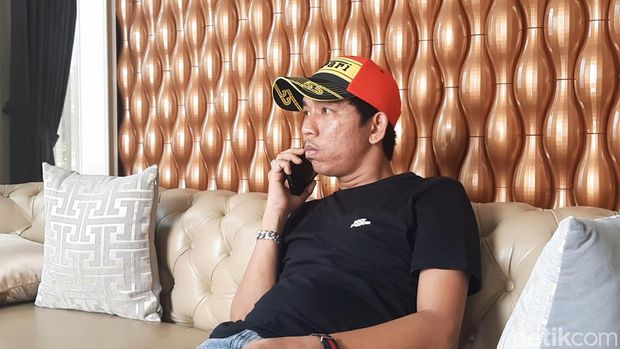 Dadang, pemilik mobil Ferrari di Palembang yang dituding balap liar.