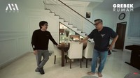 Dapurnya tersebut langsung bersebelahan dengan meja makan dan area tanaman, seperti yang terlihat pada momen ini. Foto: YouTube Atta Halilintar