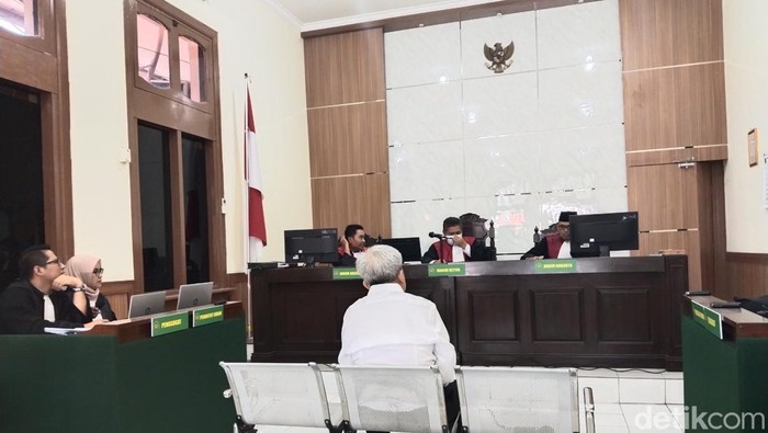 Direktur PT AMKA Catur Prabowo saat mengikuti sidang pemeriksaan saksi kasus TPPU di Pengadilan Tipikor Bandung