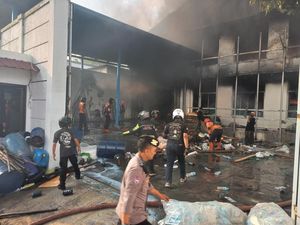 Kebakaran Gudang Kain di Solo Baru Sukoharjo, 1 Orang Tewas