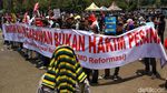 Keranda Mayat MK Bukan Punya Keluarga Diusung Massa