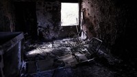 Sejumlah rumah hancur namun belum diketahui adanya jumlah korban.  