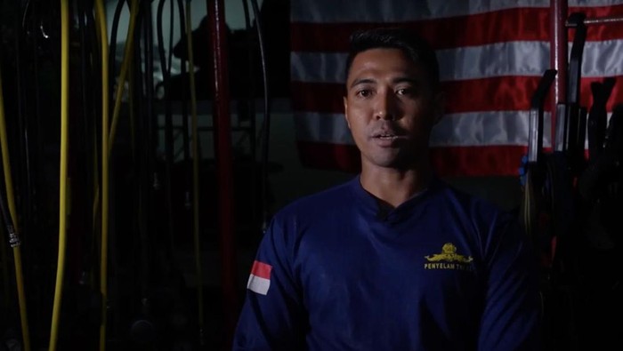 Mayor Laut (T) Iwan Kurniawan