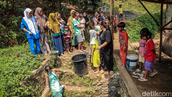 Merana Dirundung Kekeringan