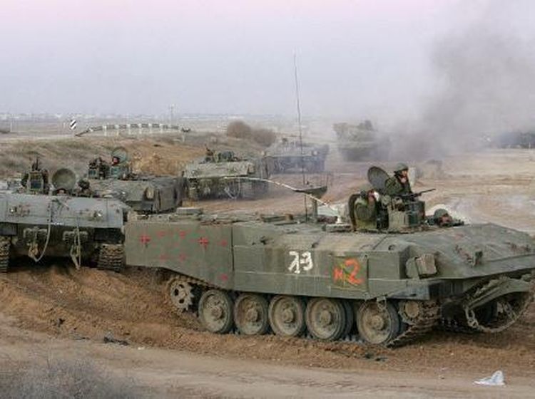 Tampang Tank Tua yang Disulap Jadi Angkutan Lapis Baja Tentara Israel