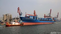 Neraca perdagangan bulan September 2023 kembali mencatatkan surplus sebesar US$ 3,42 miliar. Badan Pusat Statistik (BPS) mencatat ekspor Indonesia pada September US$ 20,76 miliar sedangkan impor US$ 17,34 miliar.  