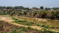 Rencananya penenggelaman kampung itu akan dilakukan pada September 2023 lalu. Namun hingga kini bendungan itu belum terisi air akibat kemarau. 
