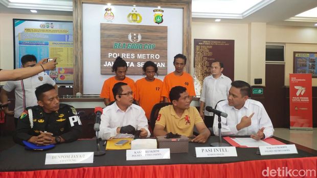 Polres Meetro Jakarta Selatan menangkap pelaku pengeroyokan anggota Babinsa TNI