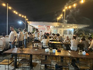 Gibran Bisa Maju Cawapres, Para Pemuda di Indramayu Gelar Syukuran