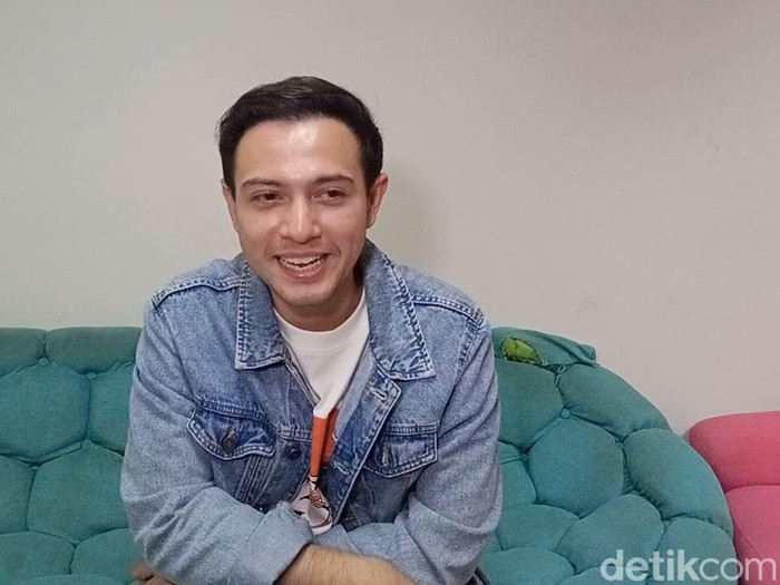 Rifky Balweel saat ditemui di kawasan Trans TV, Jakarta.