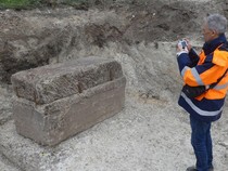Makam Wanita Elite Era Romawi Ditemukan di Prancis, Harta Karunnya Belum Dijarah