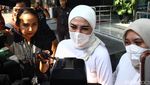Selebgram Riris Riska Diana Diperiksa KPK 4 Jam, Apa Hasilnya?