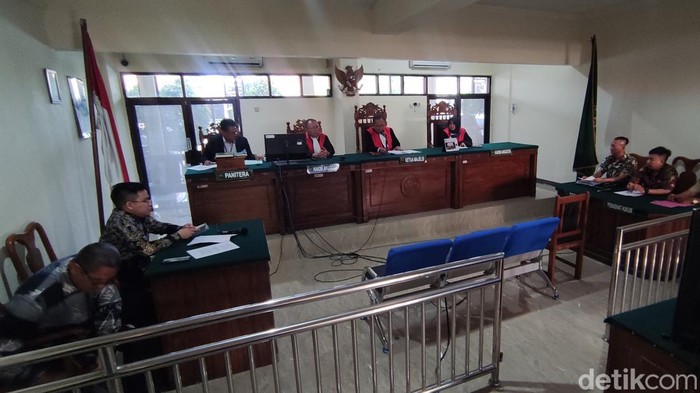 Suasana sidang gugatan dengan penggugat dr Setiawan dan tergugat I Dani Budi Setiawan di PN Semarang, Senin (16/10/2023).