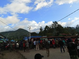 Warga Serang Polisi gegara Tak Terima Dibubarkan Saat Main Judi