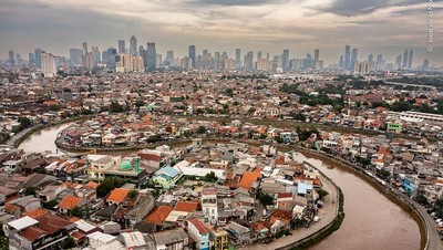 Karya Jawara Kontes Foto Satwa Liar 2023, Ada Sungai Ciliwung