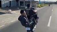 Viral 2 Pemotor Di Soppeng Freestyle Di Jalanan, Polisi Cari Pelaku