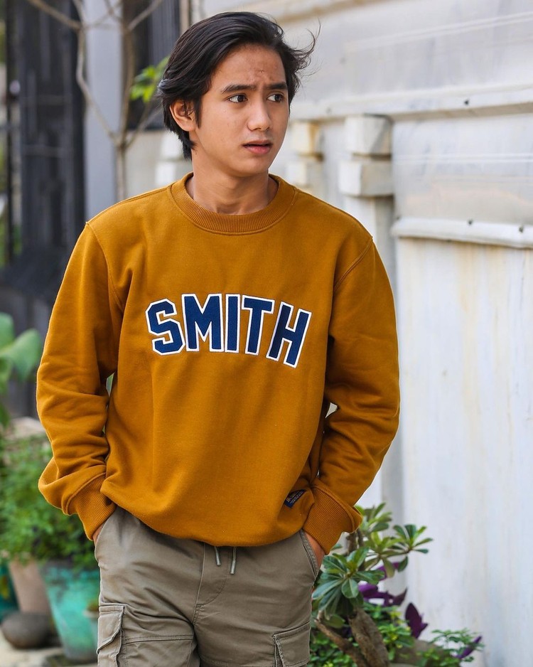 Bowo TikTok Transformasi Bowo TikTok jadi makin glow up. Netizen sebut mirip Baskara Mahendra, suami Sherina.