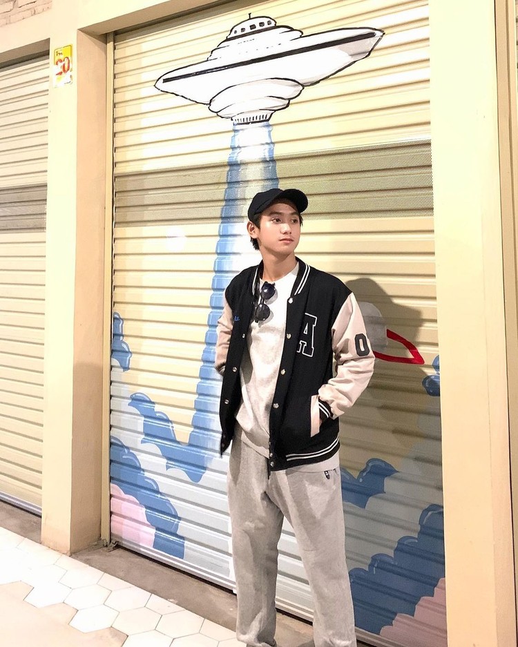 Transformasi Bowo TikTok jadi makin glow up. Netizen sebut mirip Baskara Mahendra, suami Sherina.