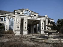 Jangan Biarkan Rumah Kosong Terlalu Lama, Dampaknya Lebih Ngeri dari Angker!