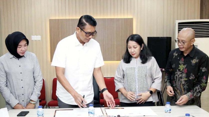 Kemenpora RI bersinergi dengan Herbalife Indonesia. Sinergi ini untuk memberikan edukasi kepada masyarakat mengenai gaya hidup sehat.