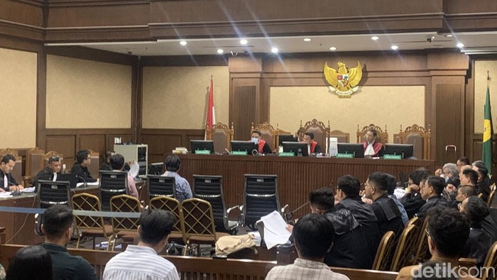 Jaksa menghadirkan ahli dari BPKP, Dedy NS, sebagai saksi sidang kasus korupsi BTS 4G. Dedy menyebut penyimpangan proyek BTS sudah ada sejak tahap perencanaan. (Mulia Budi/detikcom)