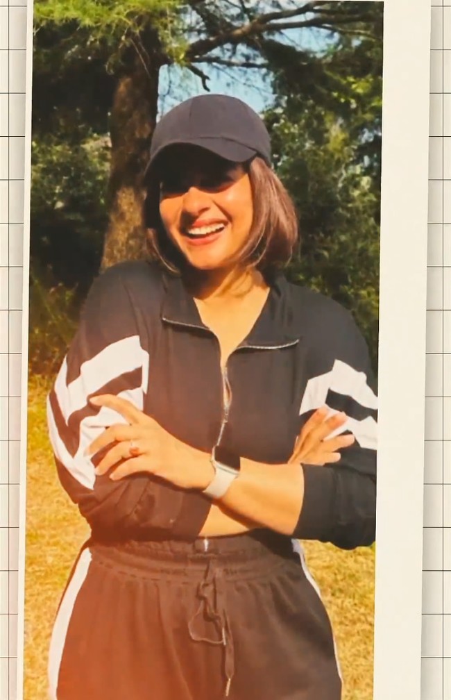 Saat berperan sebagai Anjali di ‘Kuch Kuch Hota Hai’, Kajol berusia 24 tahun. Kini di usianya yang sudah menginjak 49 tahun, aktris Bollywood ini masih cocok mengenakan baju sporty a la Anjali. Foto: Instagram/@kajol