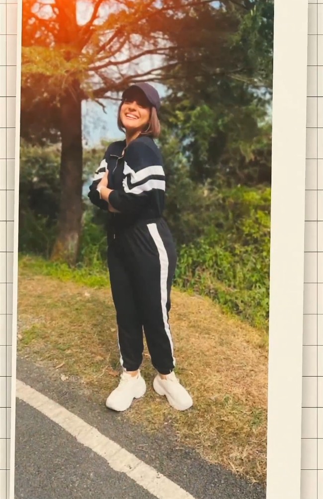 Ibu satu anak ini terlihat mengenakan wig dengan berambut pendek, seperti gaya rambut bob karakter Anjali. Foto: Instagram/@kajol