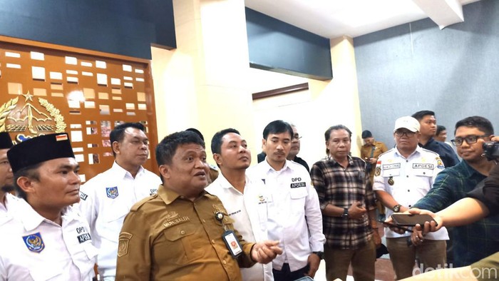 Kepala Dinas PMD Sulsel Muhammad Saleh memberikan penjelasan terkait budi daya pisang pakai desa.