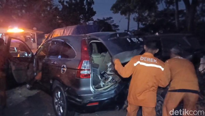 Kondisi mobil yang ditumpangi purnawirawan TNI AU
