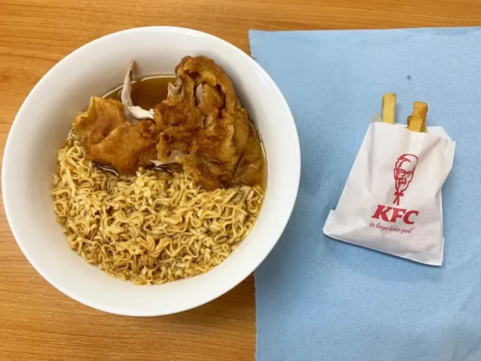 Kuah ramen dari ayam goreng KFC
