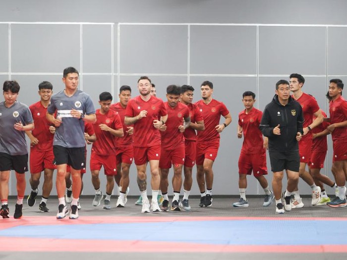 Latihan indoor Timnas Indonesia di Brunei