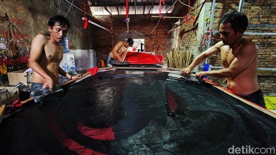 Mengintip Kesibukan Usaha Sablon dan Atribut Parpol Jelang Pemilu 2024