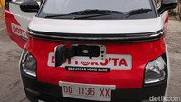 Wali Kota Makassar Moh Ramdhan Danny Pomanto mengatakan mobil Dottorota merupakan mobil listrik. Sehingga mobil ini disebutnya sangat ramah lingkungan atau low carbon. Foto: (Rania Al-Syam/detikSulsel)