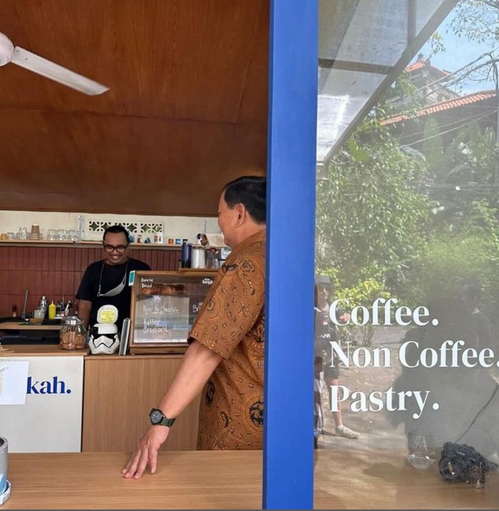 Momen Prabowo Subianto Saat Makan Bareng Presiden Jokowi hingga Ridwan Kami Momen Prabowo Subianto Saat Makan Bareng Presiden Jokowi hingga Ridwan Kami