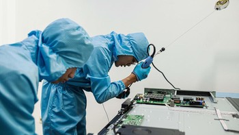 Sementara itu, Martina You, selaku Maxhub Country Manager - Indonesia menyatakan sertifikat TKDN yang dimiliki Maxhub sebagai bentuk komitmen mereka berinvestasi pada produk berkualitas tinggi, tetapi memiliki standar internasional.  