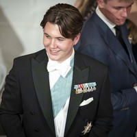 Itu berarti, Christian berada di urutan kedua pewaris takhta kerajaan Denmark setelah ayahnya. Posisi tersebut lantas menyelamatkan Christian dari pencopotan gelar yang dilakukan Ratu terhadap beberapa cucunya. (Foto: Mads Claus Rasmussen/Ritzau Scanpix via AP)