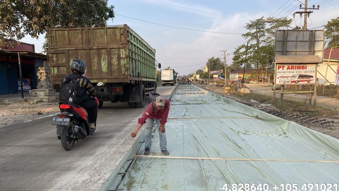 DPU Bina Marga Jatim Targetkan Perbaikan Jalan Rampung Sebelum 25 Desember