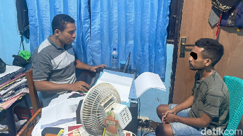 Polisi memeriksa sopir angkot yang memperkosa siswi SMA di Alor.