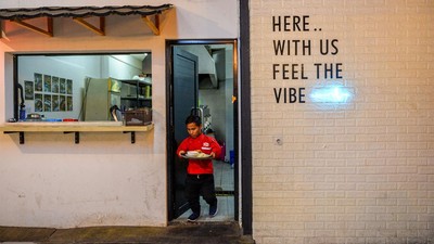 Potret Pegawai Disabilitas di Restoran