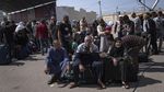 Potret Warga Palestina Padati Perbatasan Rafah-Mesir Saat Gaza Membara