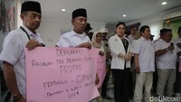 Relawan Propas mendeklarasikan mendukung Prabowo Subianto sebagai Presiden 2024-2029 dan Gibran Rakabuming Raka sebagai Cawapres 2024-2029.  