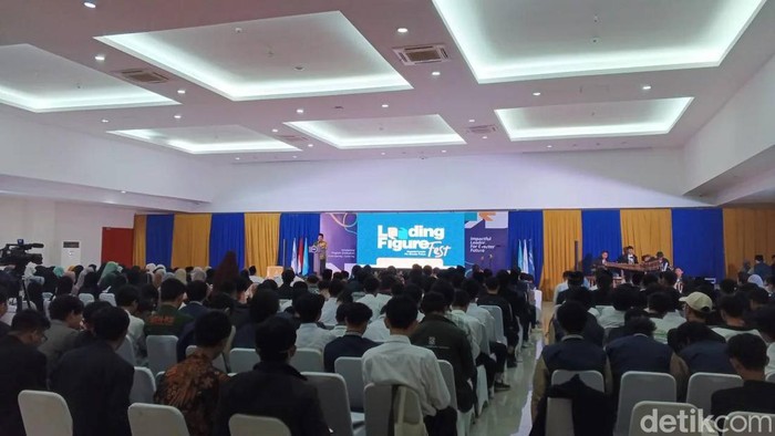Sebanyak 60 mahasiswa mendapatkan beasiswa dari Rumah Amal Salman.