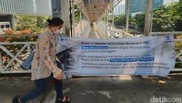 Pihak PT TransJakarta merevitalisasi halte tersebut sejak awal Oktober lalu.  
