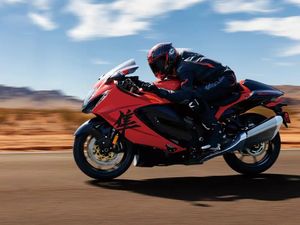 Suzuki Hayabusa Edisi Spesial Meluncur, Harganya Bikin Jiwa Missqueen Meronta