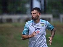 Tyronne del Pino Kembali Berlatih Bersama Persib