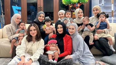 7 Foto Arisan Geng Mamayu Sambil Bawa Anak, Pancarkan Pesona Para Mahmud