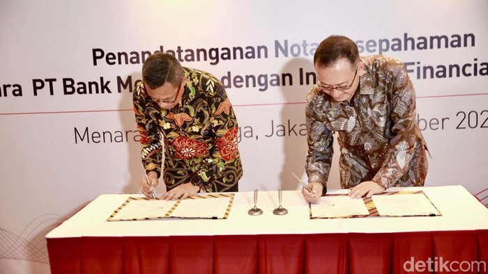 Bank Mega Sinergi dengan IFG Bank Mega bersinergi dengan Indonesia Financial Grup (IFG) dan anggota holding. Penandatanganan MoU dilakukan di Menara Bank Mega, Jakarta.