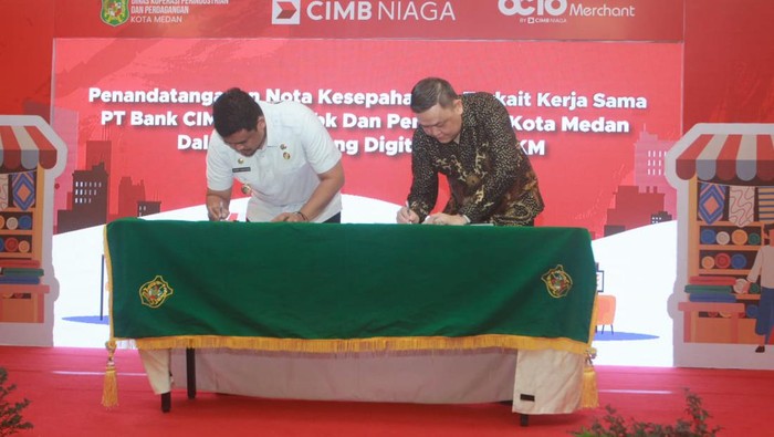 CIMB Niaga Dukung Digitalisasi UMKM Binaan Pemkot Medan CIBM Niaga bersinergi dengan Pemerintah Kota Medan. Kerja sama ini untuk pembinaan dan pengembangan UMKM Kota Medan.