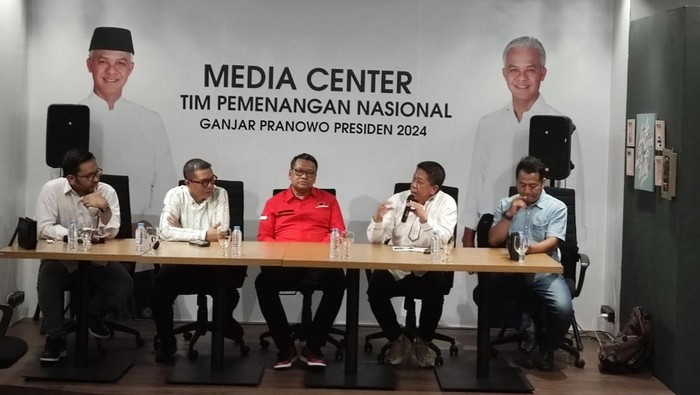 Diskusi TPN Ganjar
